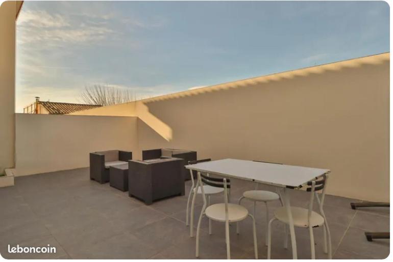Maison De L'Occitanie Bessan Exteriör bild