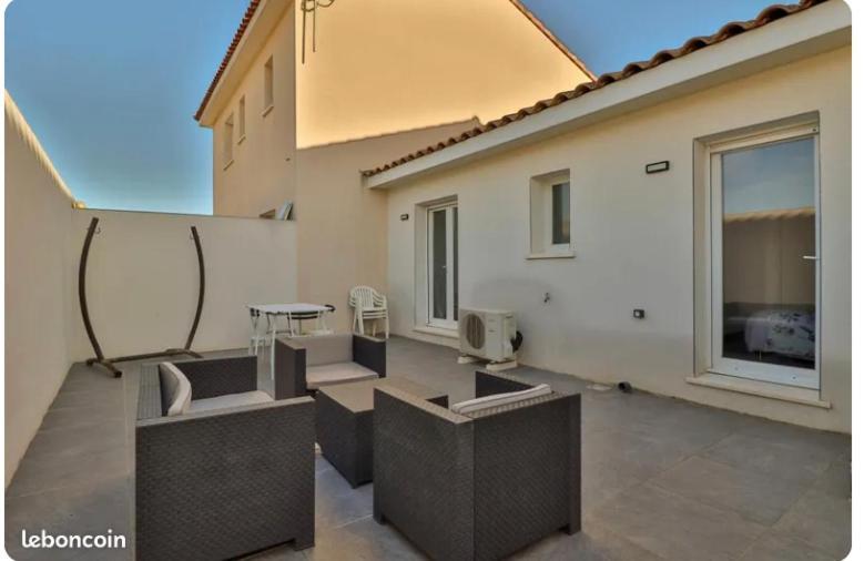 Maison De L'Occitanie Bessan Exteriör bild